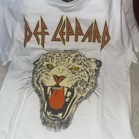 Def Leppard Graphic Tee - Picture 3 of 8